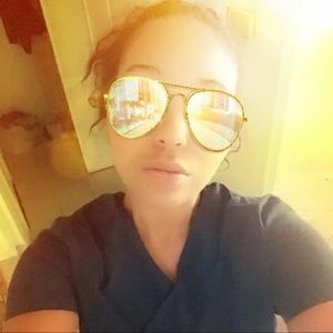 Meet your Posher, Don’ avon